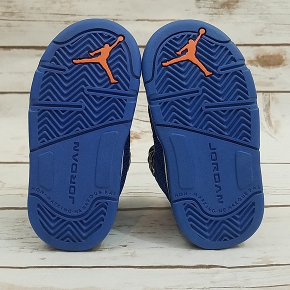 🛑SOLD🛑Jordan Sneakers Size 5C - Picture 6 of 6